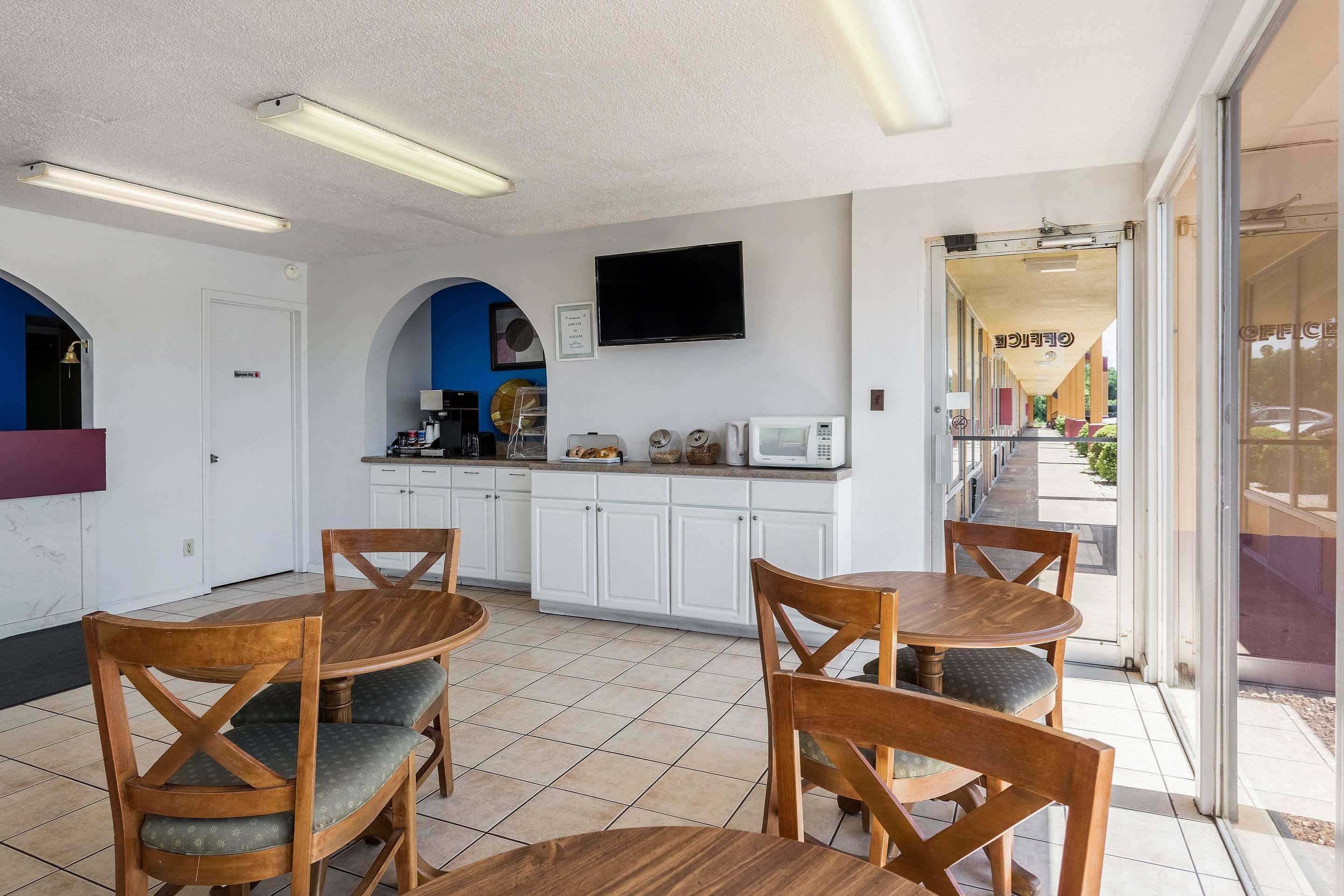 Rodeway Inn Denmark-Jackson Eksteriør bilde