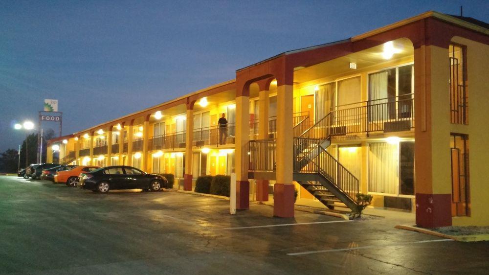 Rodeway Inn Denmark-Jackson Eksteriør bilde